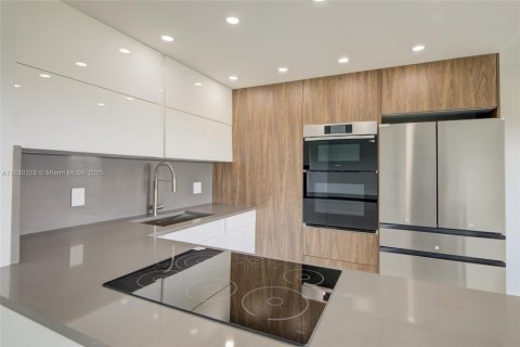 Condo in Coconut Creek, Florida, 2 bedrooms  № 1806130 - photo 24