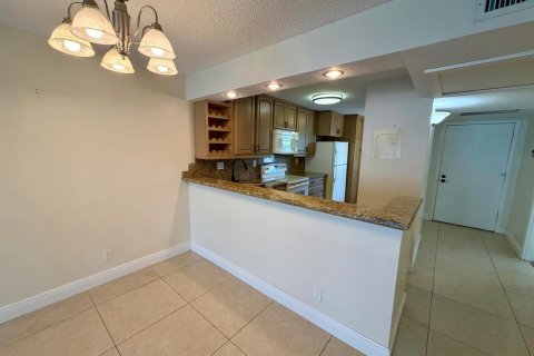 Condo in Boca Raton, Florida, 2 bedrooms  № 2182990 - photo 8