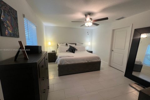 House in Plant City, Florida 3 bedrooms, 134.8 sq.m. № 1814699 - photo 10
