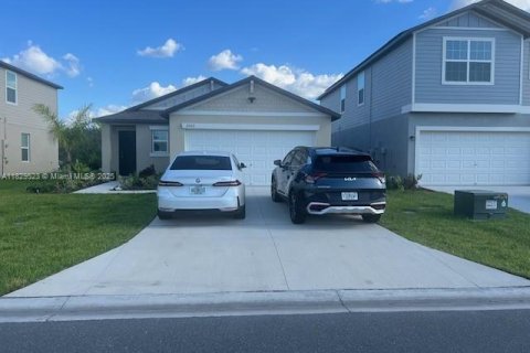 House in Plant City, Florida 3 bedrooms, 134.8 sq.m. № 1814699 - photo 2