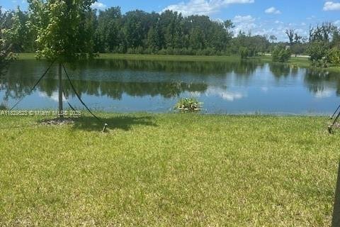 House in Plant City, Florida 3 bedrooms, 134.8 sq.m. № 1814699 - photo 25