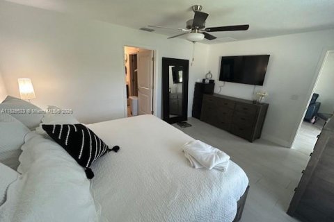 House in Plant City, Florida 3 bedrooms, 134.8 sq.m. № 1814699 - photo 30