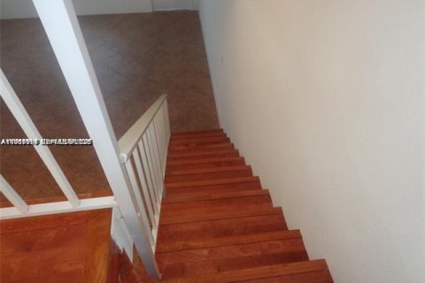 Condo in Sunrise, Florida, 3 bedrooms  № 2030781 - photo 3