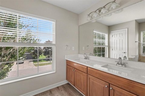 Casa en venta en Land O' Lakes, Florida, 3 dormitorios, 230.58 m2 № 2166973 - foto 18