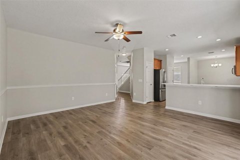 Casa en venta en Land O' Lakes, Florida, 3 dormitorios, 230.58 m2 № 2166973 - foto 9
