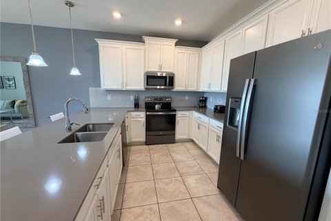 Condo in Davenport, Florida, 3 bedrooms  № 2222622 - photo 6