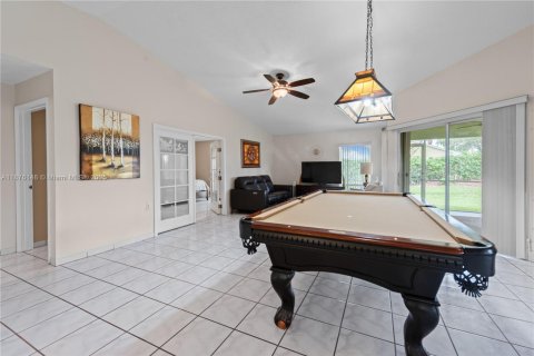 House in Homestead, Florida 3 bedrooms, 143.81 sq.m. № 1981480 - photo 2