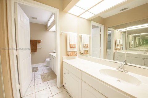 House in Homestead, Florida 3 bedrooms, 143.81 sq.m. № 1981480 - photo 15