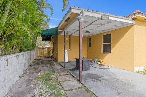Casa en venta en Fort Lauderdale, Florida, 3 dormitorios, 116.13 m2 № 2077703 - foto 11