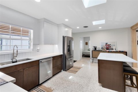 Casa en venta en Orlando, Florida, 4 dormitorios, 167.41 m2 № 1907583 - foto 9
