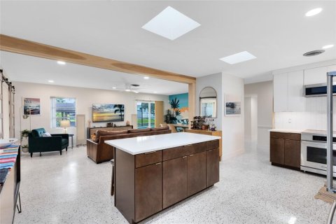 Casa en venta en Orlando, Florida, 4 dormitorios, 167.41 m2 № 1907583 - foto 10