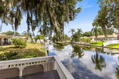 Casa en venta en Orlando, Florida, 4 dormitorios, 167.41 m2 № 1907583 - foto 5