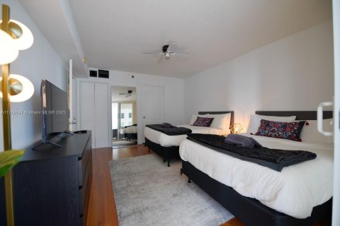 Condominio en venta en Miami, Florida, 1 dormitorio, 72.28 m2 № 1985426 - foto 5