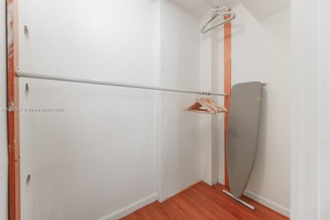 Condominio en venta en Miami, Florida, 1 dormitorio, 72.28 m2 № 1985426 - foto 6