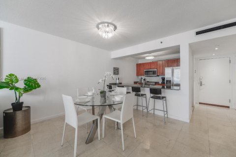 Condominio en venta en Miami, Florida, 1 dormitorio, 72.28 m2 № 1985426 - foto 15