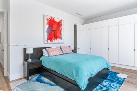 Adosado en venta en Miami, Florida, 3 dormitorios, 260.31 m2 № 2041719 - foto 27