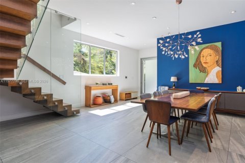 Adosado en venta en Miami, Florida, 3 dormitorios, 260.31 m2 № 2041719 - foto 7