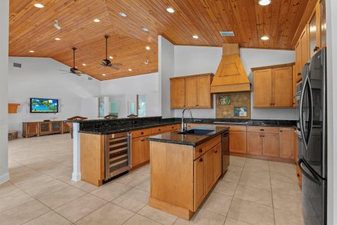 House in Stuart, Florida 4 bedrooms, 305.18 sq.m. № 2083017 - photo 16