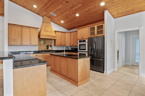 House in Stuart, Florida 4 bedrooms, 305.18 sq.m. № 2083017 - photo 17