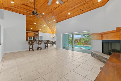 House in Stuart, Florida 4 bedrooms, 305.18 sq.m. № 2083017 - photo 14