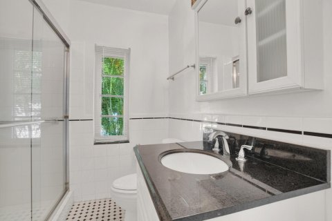 House in Lake Worth, Florida 4 bedrooms, 148.74 sq.m. № 2246449 - photo 19