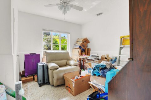 House in Lake Worth, Florida 4 bedrooms, 148.74 sq.m. № 2246449 - photo 22