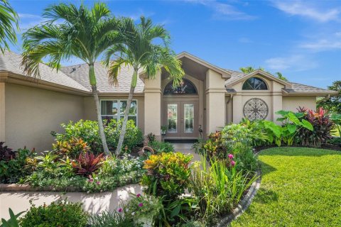Casa en venta en Cape Coral, Florida, 3 dormitorios, 176.24 m2 № 1847180 - foto 2