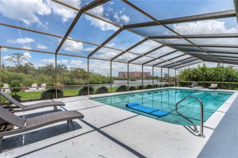 Villa ou maison à vendre à New Port Richey, Floride: 5 chambres, 388.7 m2 № 2121322 - photo 5