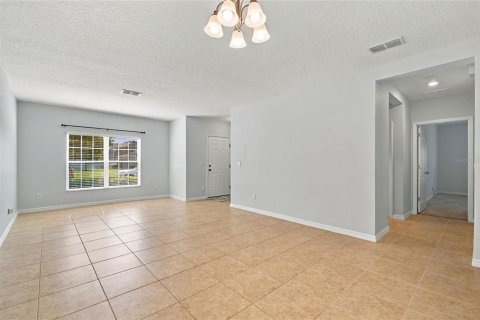Casa en venta en Davenport, Florida, 4 dormitorios, 183.2 m2 № 2431724 - foto 7