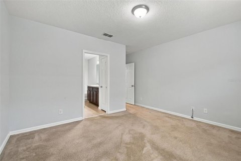 Casa en venta en Davenport, Florida, 4 dormitorios, 183.2 m2 № 2431724 - foto 13