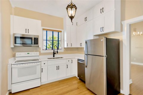 Copropriété à vendre à Tampa, Floride: 2 chambres, 110.27 m2 № 2355173 - photo 7