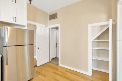 Copropriété à vendre à Tampa, Floride: 2 chambres, 110.27 m2 № 2355173 - photo 10