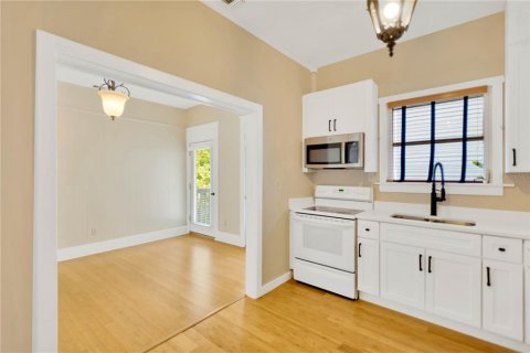 Copropriété à vendre à Tampa, Floride: 2 chambres, 110.27 m2 № 2355173 - photo 9