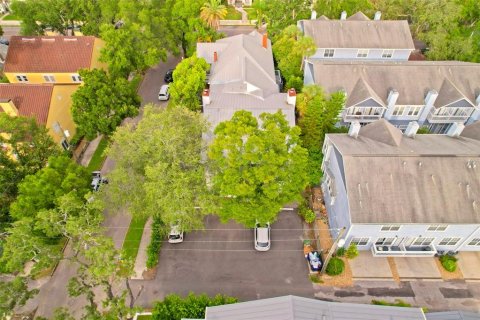 Copropriété à vendre à Tampa, Floride: 2 chambres, 110.27 m2 № 2355173 - photo 28