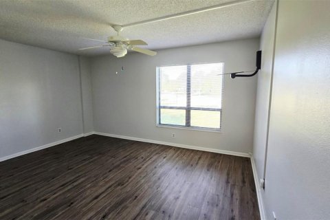 Condo in Tampa, Florida, 2 bedrooms  № 2209625 - photo 14