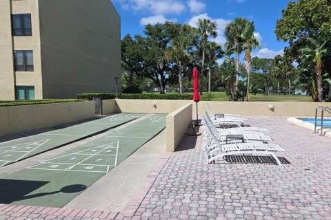 Condo in Tampa, Florida, 2 bedrooms  № 2209625 - photo 28
