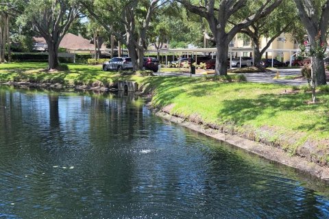 Condo in Tampa, Florida, 2 bedrooms  № 2209625 - photo 23