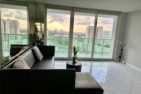 Copropriété à vendre à Sunny Isles Beach, Floride: 2 chambres, 123.65 m2 № 1860309 - photo 17