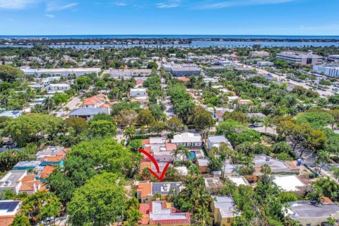 Villa ou maison à louer à West Palm Beach, Floride: 2 chambres, 148.74 m2 № 1092659 - photo 1