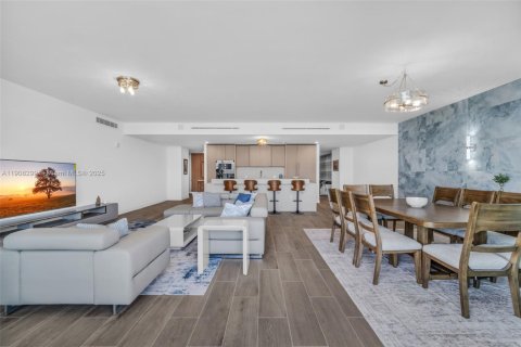 Condominio en alquiler en Pompano Beach, Florida, 4 dormitorios, 306.58 m2 № 1965088 - foto 16