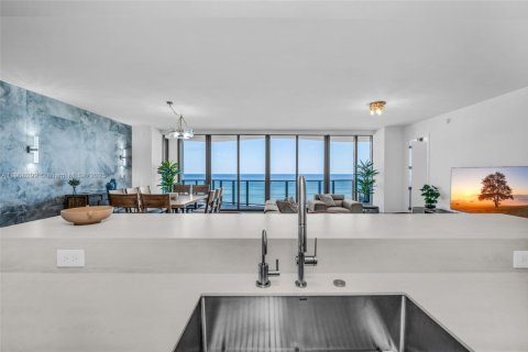 Condominio en alquiler en Pompano Beach, Florida, 4 dormitorios, 306.58 m2 № 1965088 - foto 8