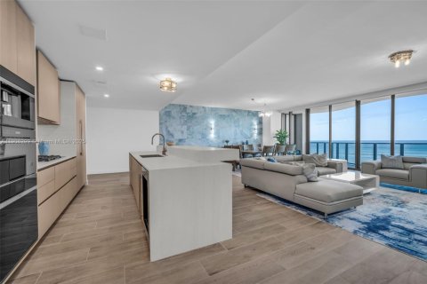 Condominio en alquiler en Pompano Beach, Florida, 4 dormitorios, 306.58 m2 № 1965088 - foto 4