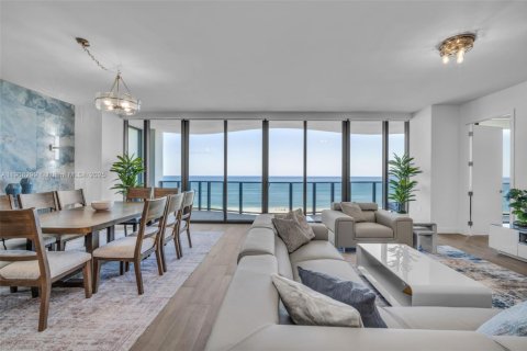 Condominio en alquiler en Pompano Beach, Florida, 4 dormitorios, 306.58 m2 № 1965088 - foto 9
