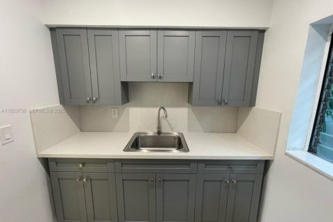 Купить кондоминиум в Майами-Бич, Флорида № 1982115 - фото 3