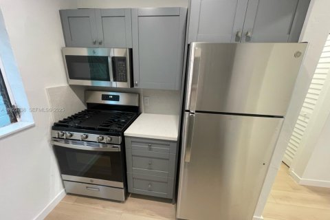 Купить кондоминиум в Майами-Бич, Флорида № 1982115 - фото 4