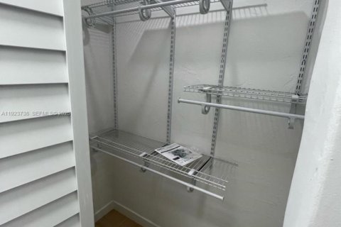 Купить кондоминиум в Майами-Бич, Флорида № 1982115 - фото 10