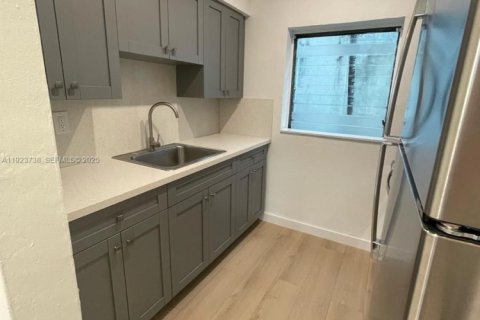 Купить кондоминиум в Майами-Бич, Флорида № 1982115 - фото 6