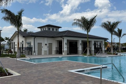 Townhouse in Miami-Dade, Florida 3 bedrooms, 149.76 sq.m. № 1862531 - photo 24