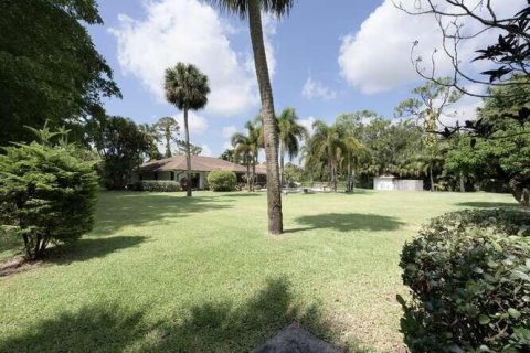 Villa ou maison à vendre à West Palm Beach, Floride: 4 chambres, 263.29 m2 № 1221658 - photo 1