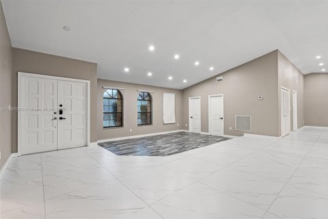 Villa ou maison à vendre à Davie, Floride: 4 chambres, 180.14 m2 № 1948824 - photo 7